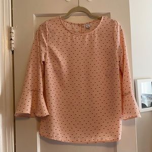 Old Navy sz small pink 3/4 bell sleeve top with button keyhole detail in back